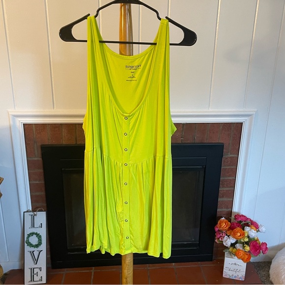 torrid Tops - Pre Owned Womens Plus tank Torrid size 3